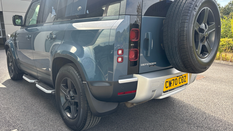 Land Rover Defender 2.0 D240 HSE 110 5dr Auto [6 Seat] Diesel Estate